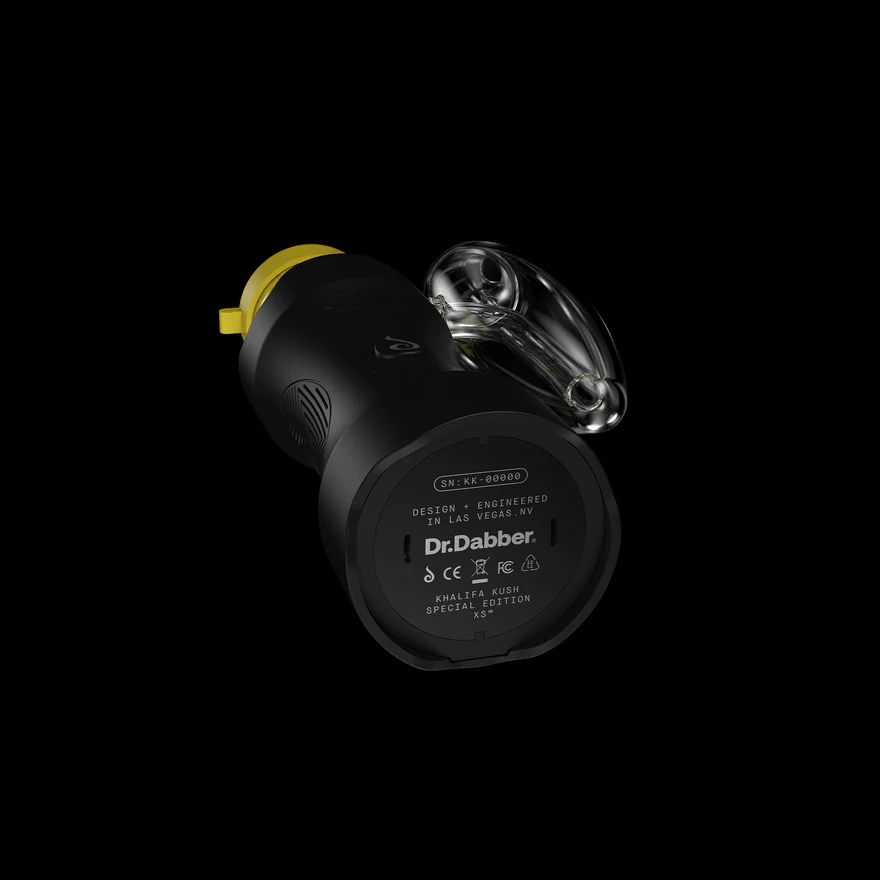 Khalifa Kush XS Vaporizer with Color-Changing Technology and Matching Bag