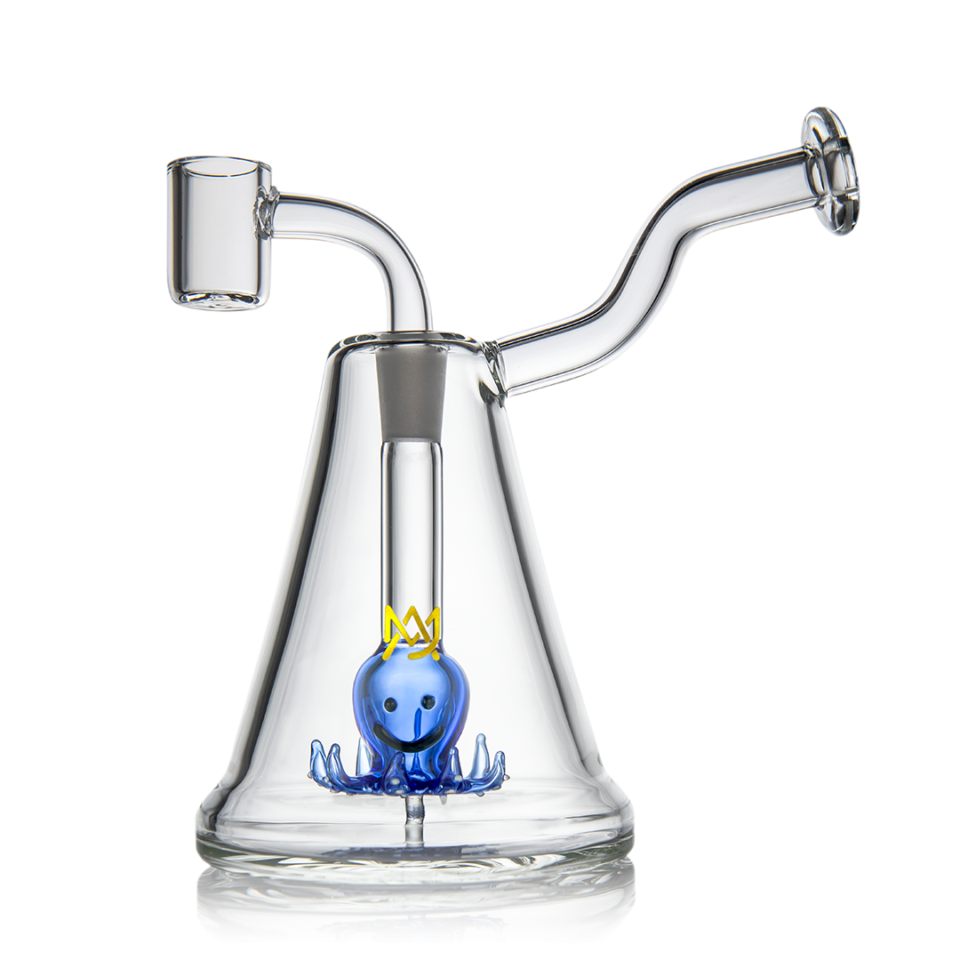Octavius Mini Dab Rig with compact design and premium materials