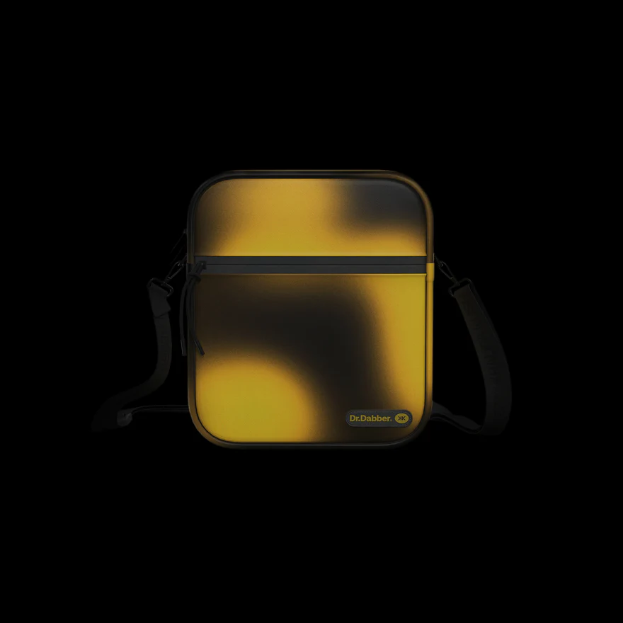 Khalifa Kush XS Vaporizer with Color-Changing Technology and Matching Bag