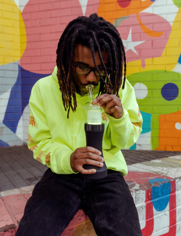 Dr. Dabber Switch Vaporizer with LED Lights on Hi-Lyfe